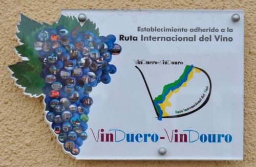 3-MesaConde-rutaInternacionalVino-placa.jpg